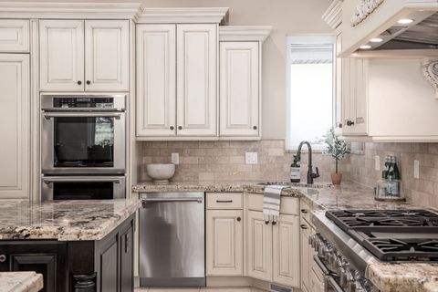 Tiny photo for 3149 E 10000 S, Sandy, UT 84092 (MLS # 2123698)