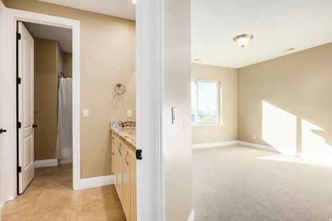 Tiny photo for 3149 E 10000 S, Sandy, UT 84092 (MLS # 2123698)
