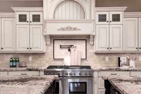 Tiny photo for 3149 E 10000 S, Sandy, UT 84092 (MLS # 2123698)