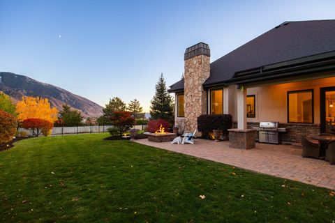 Tiny photo for 3149 E 10000 S, Sandy, UT 84092 (MLS # 2123698)