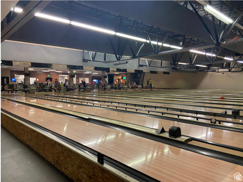 BAR TEE - Commercial Sale