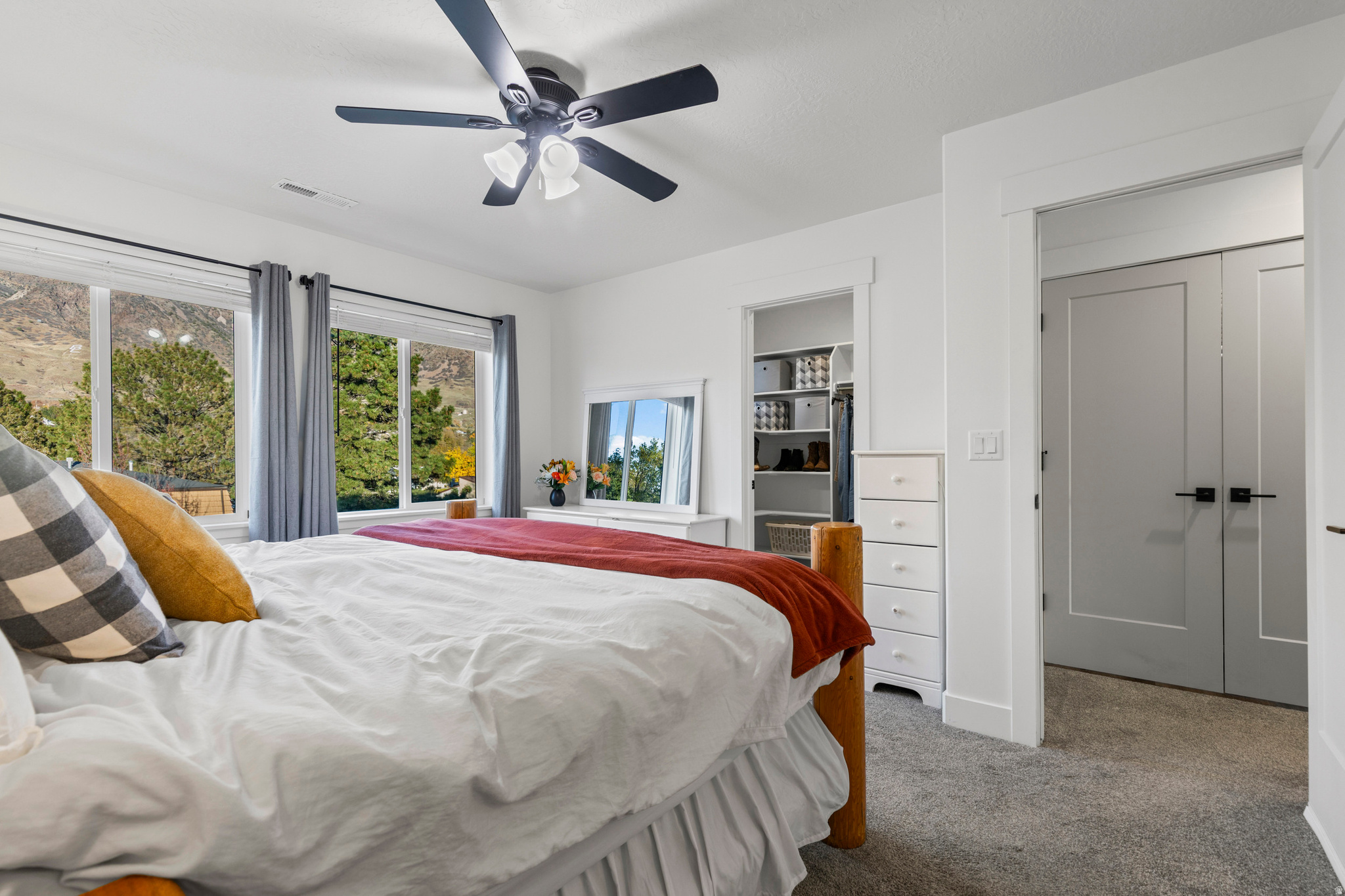 THE OVERLOOK @16TH - Residential