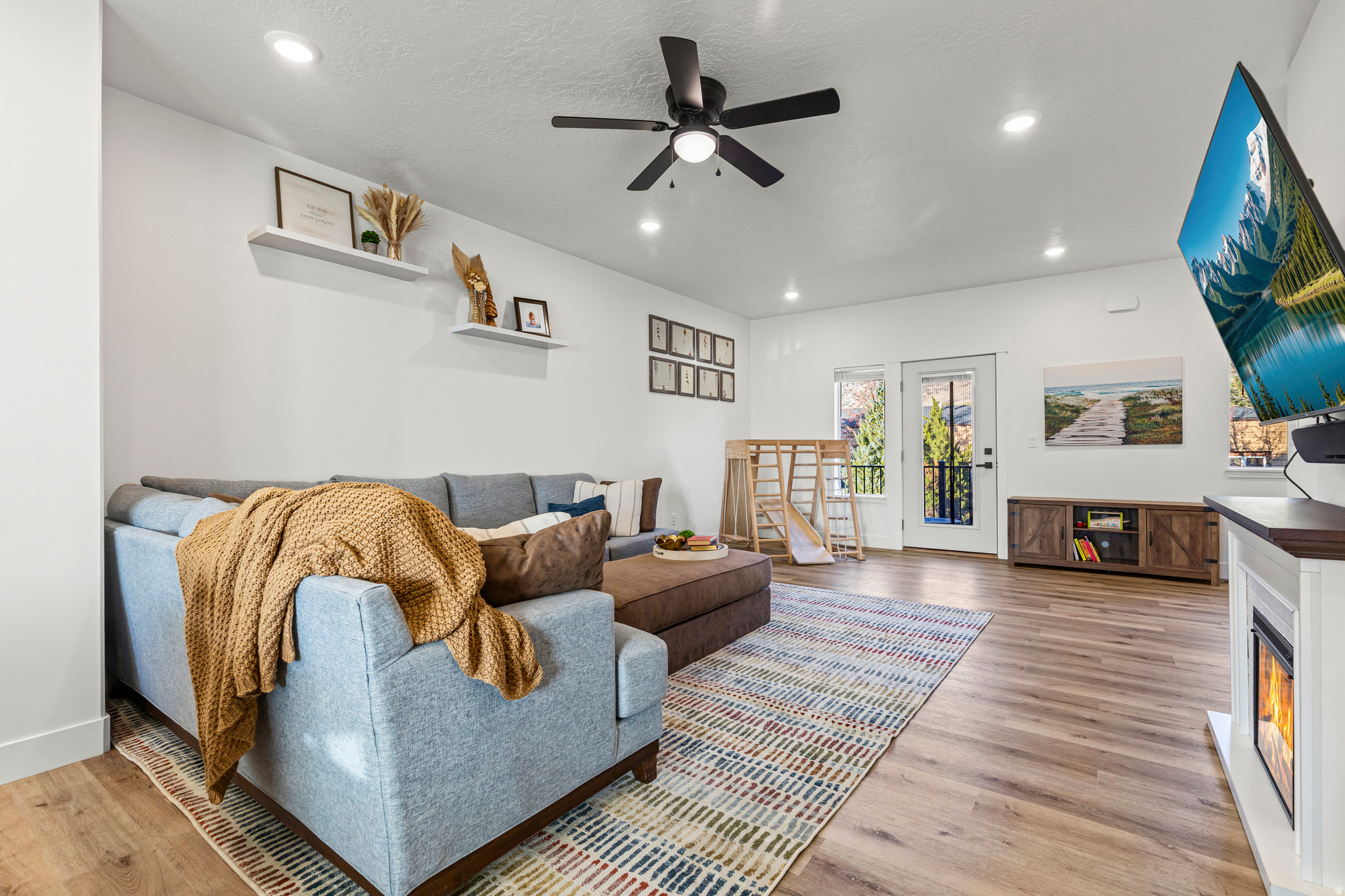 THE OVERLOOK @16TH - Residential