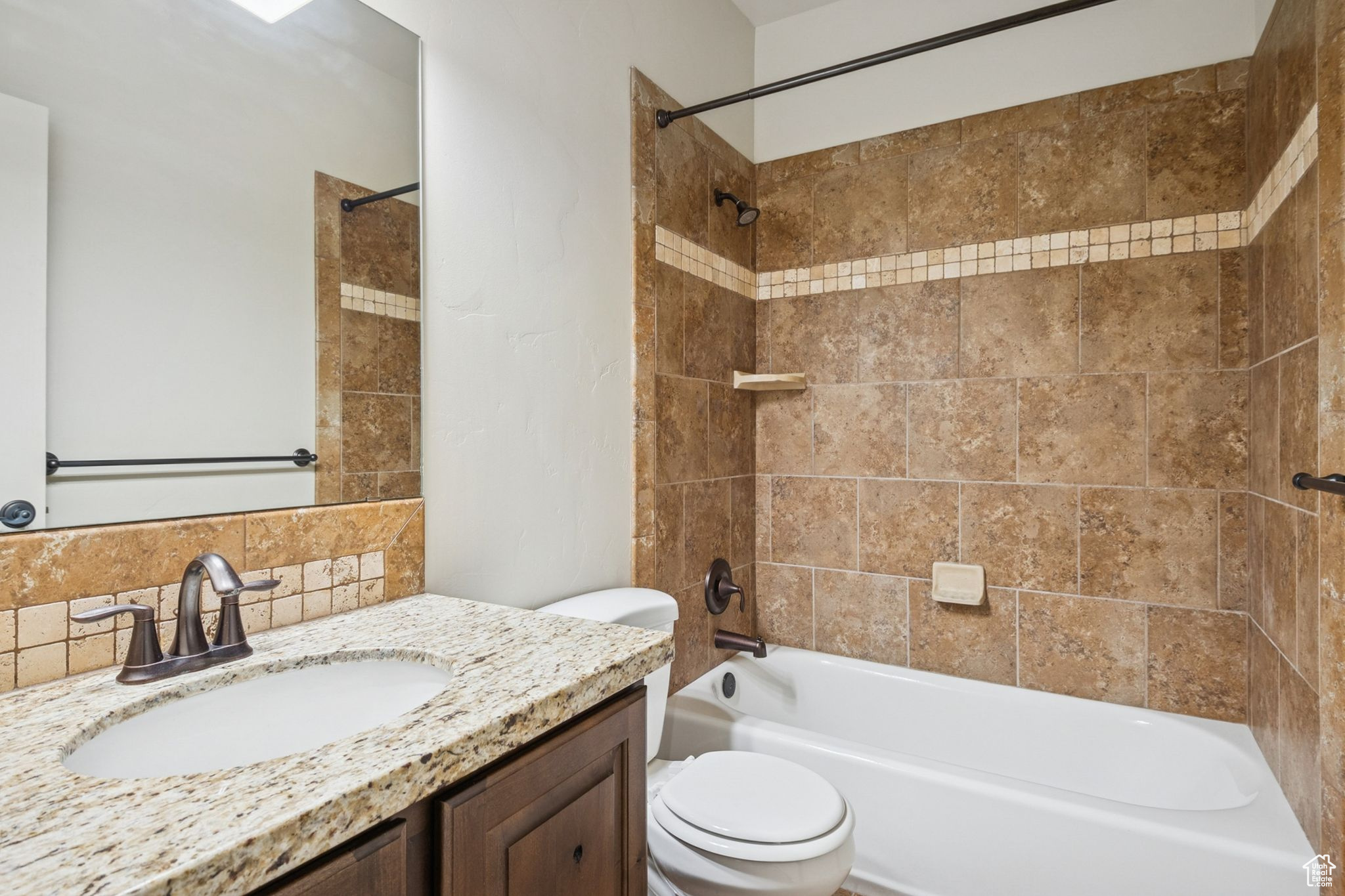 THE ORCHARD TWIN HOM - Residential
