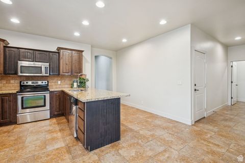 Tiny photo for 1260 N 200 W, Bountiful, UT 84010 (MLS # 2115811)
