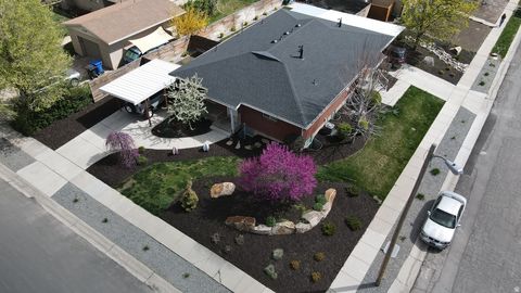 Tiny photo for 4025 S 1925 E, Holladay, UT 84124 (MLS # 2150577)