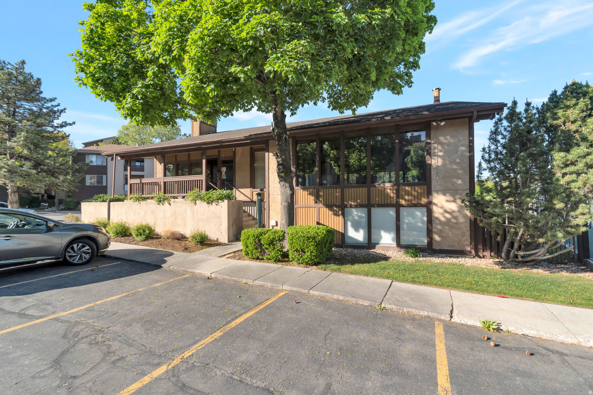 JEFFERSON PLACE - Residential