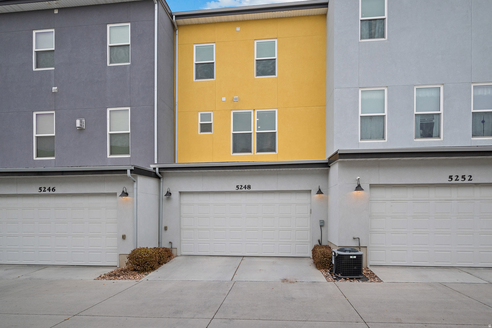 DAYBREAK - Residential