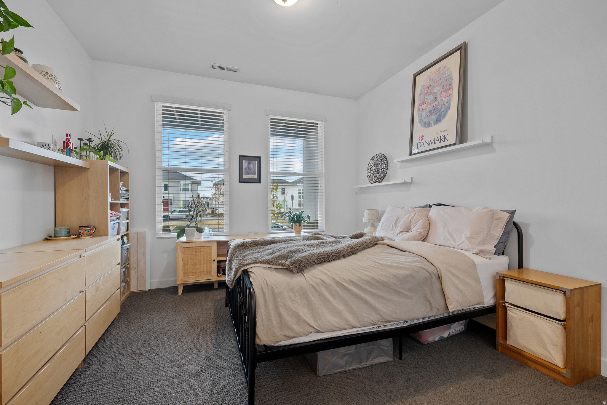 DAYBREAK - Residential