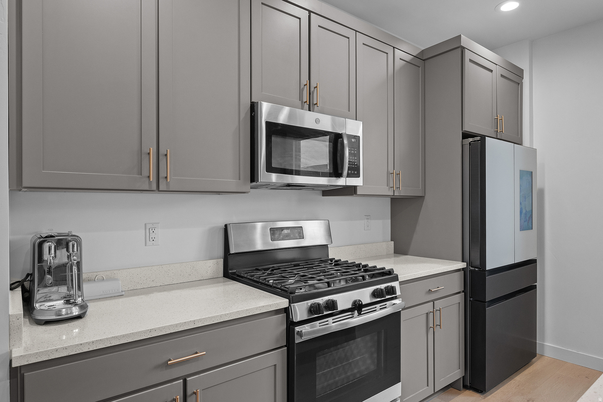 DAYBREAK - Residential