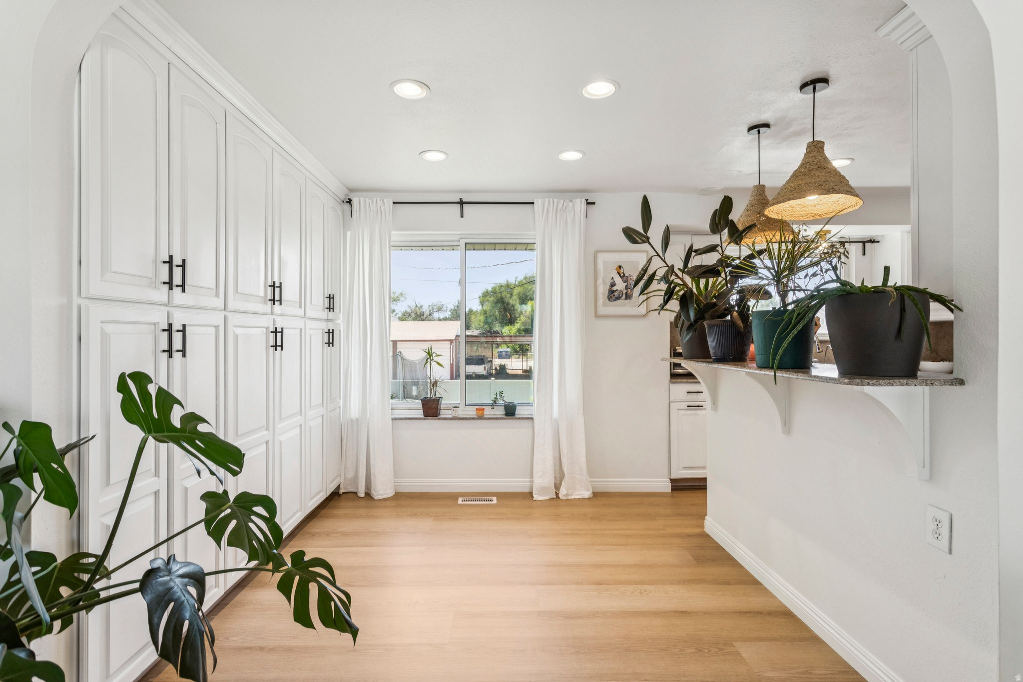 HILLCREST - Residential