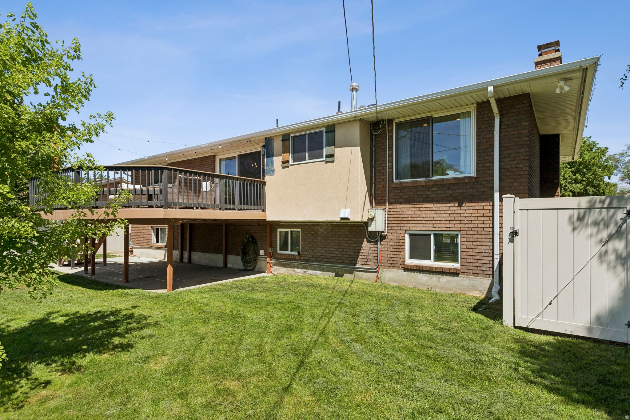 HILLCREST - Residential