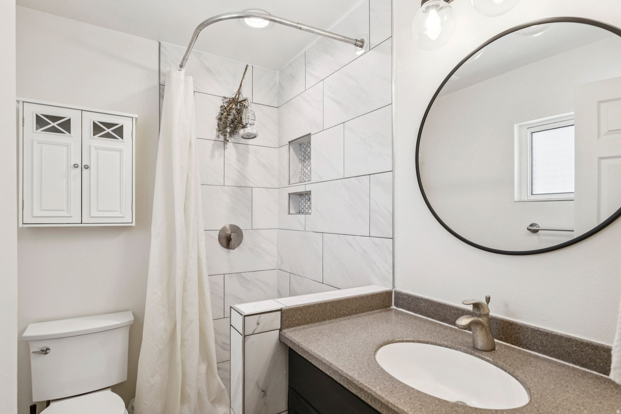 HILLCREST - Residential