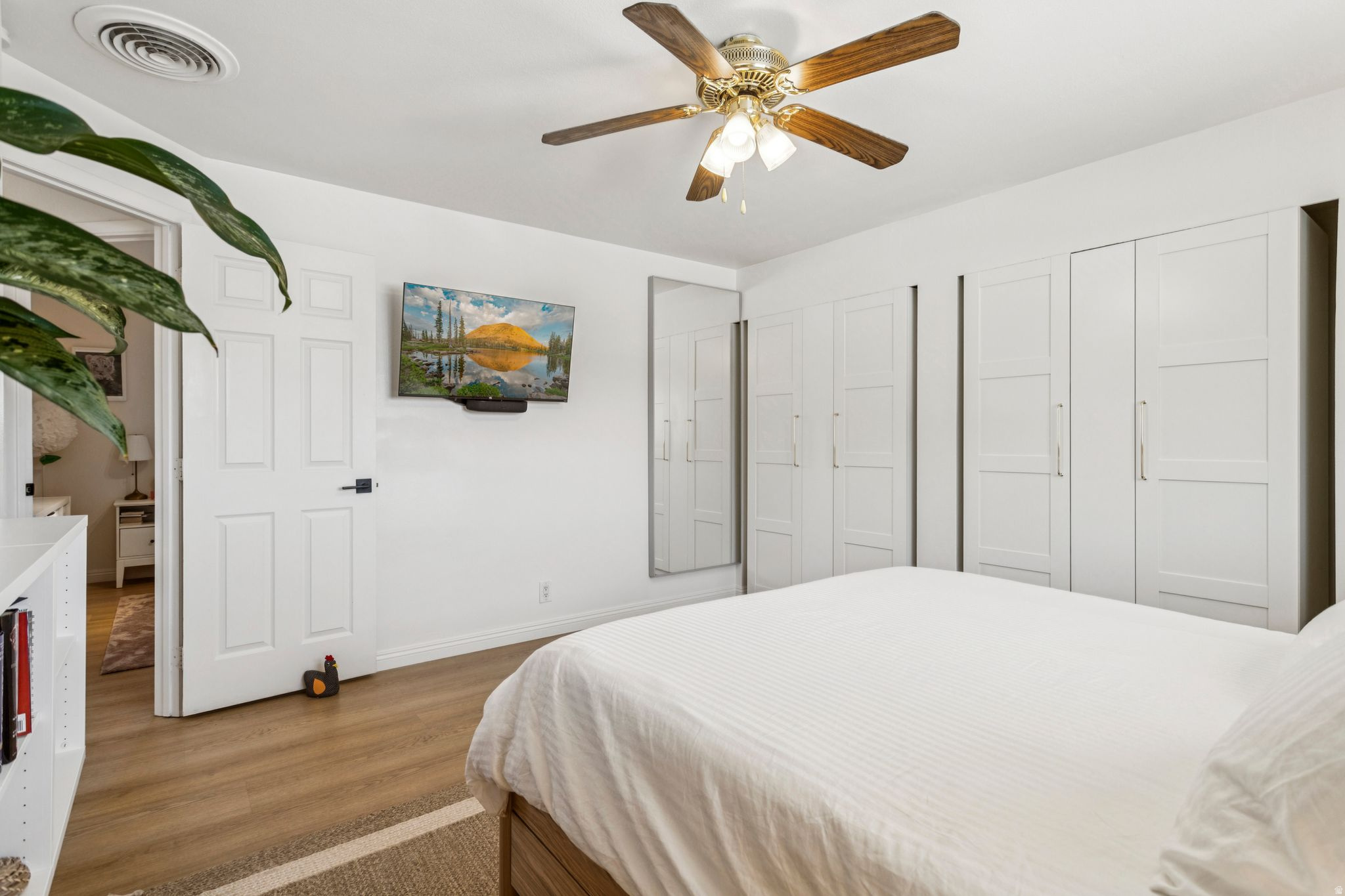 HILLCREST - Residential