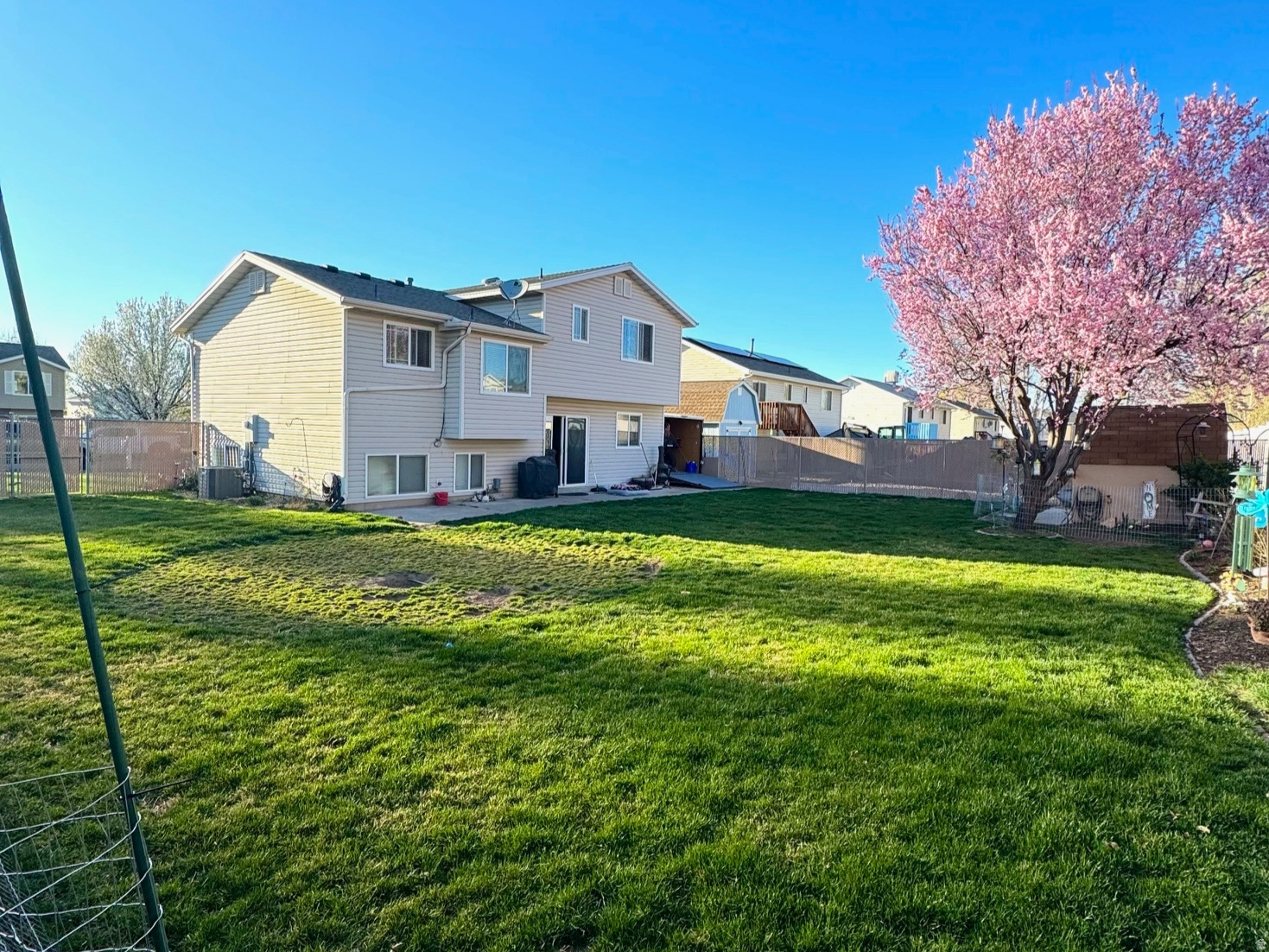 EAST MEADOWS - Residential