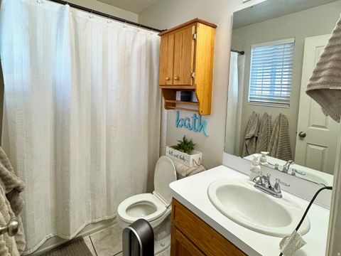 Tiny photo for 1616 N 725 W, Clinton, UT 84015 (MLS # 2144982)