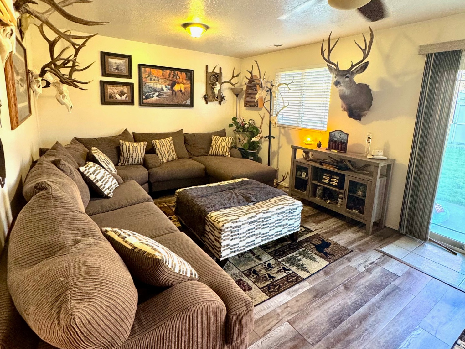 EAST MEADOWS - Residential