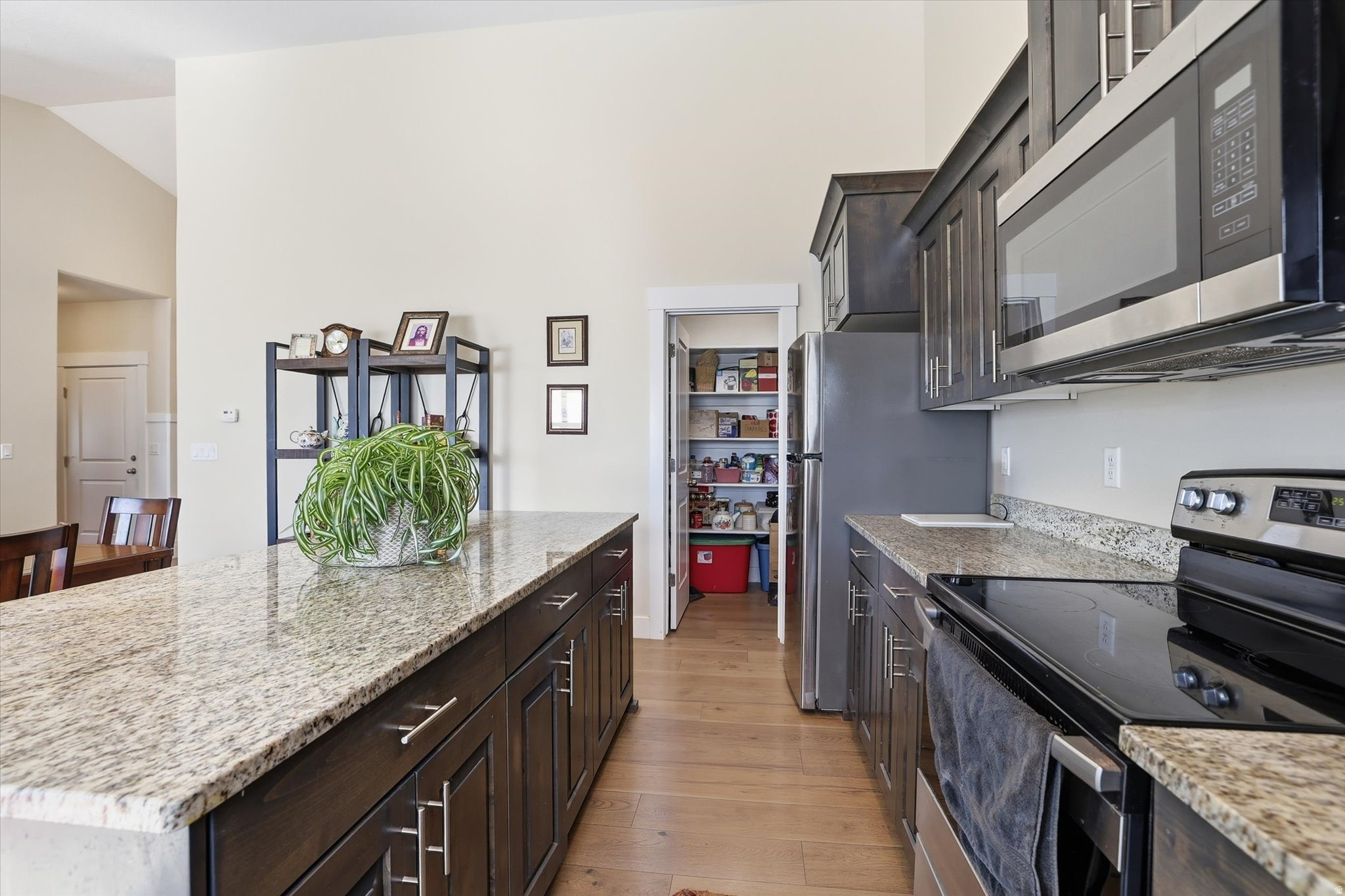 MIDLAND FARMS - Residential