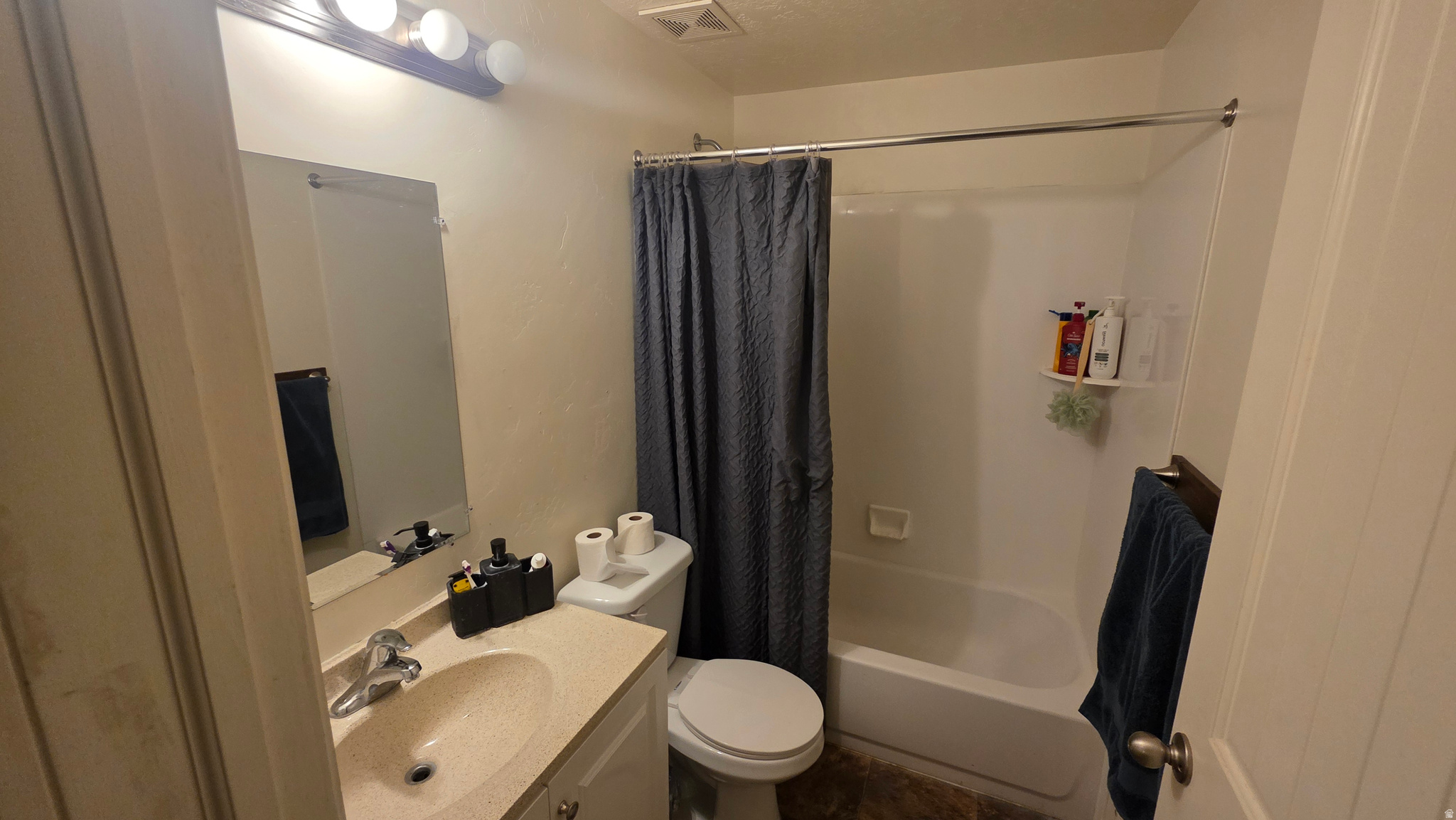 WHISPERING WILLOW - Residential