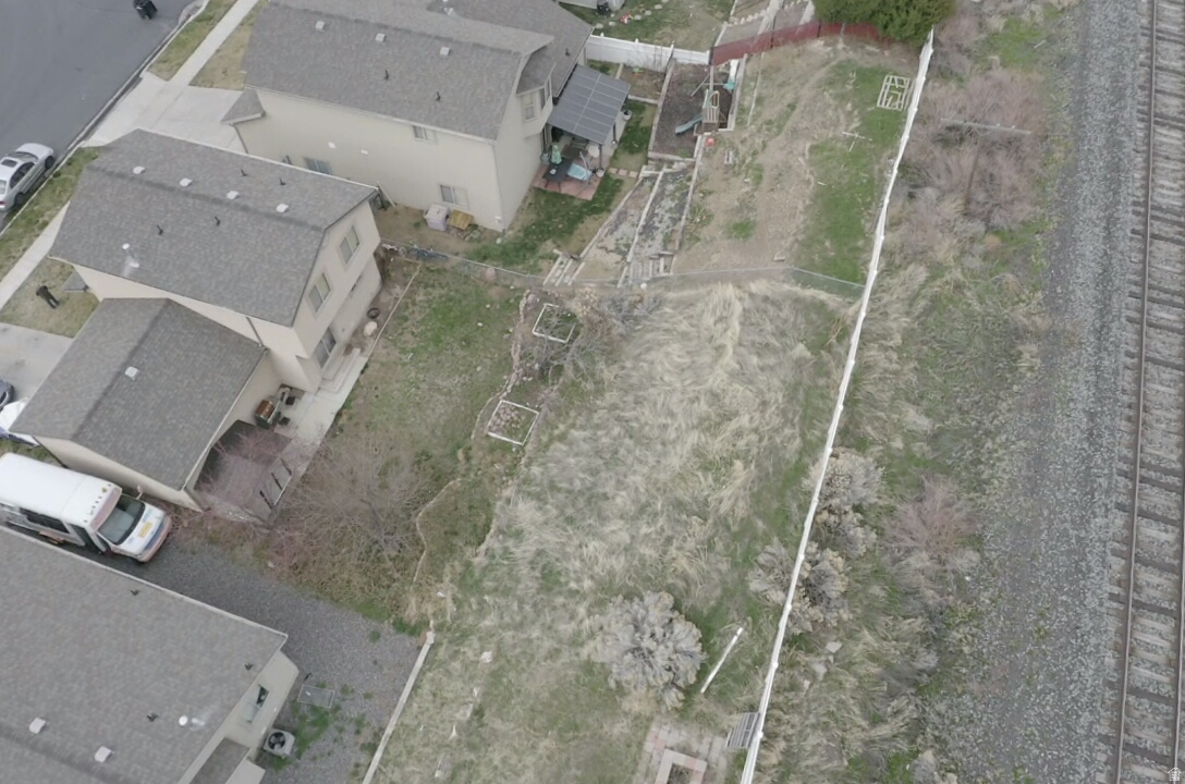 WHISPERING WILLOW - Residential