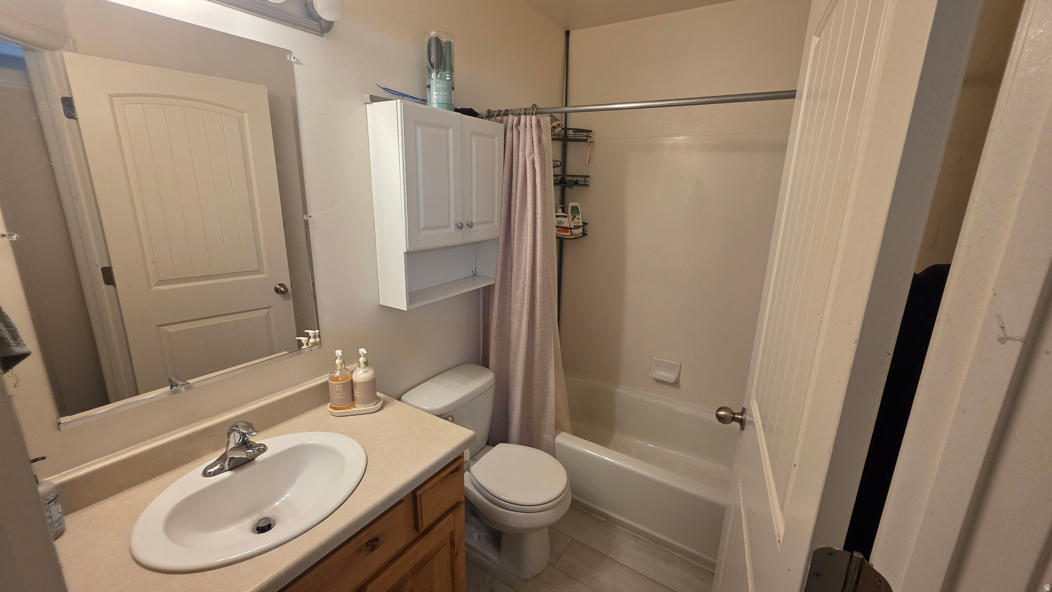 WHISPERING WILLOW - Residential