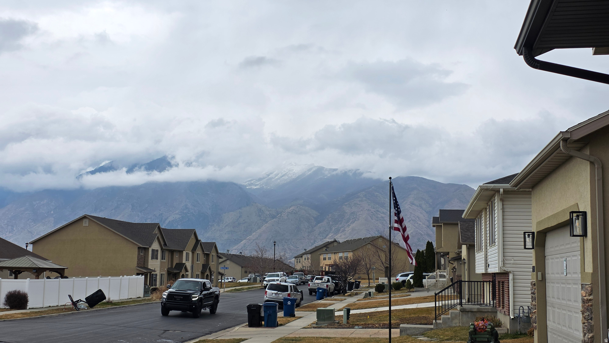 WHISPERING WILLOW - Residential