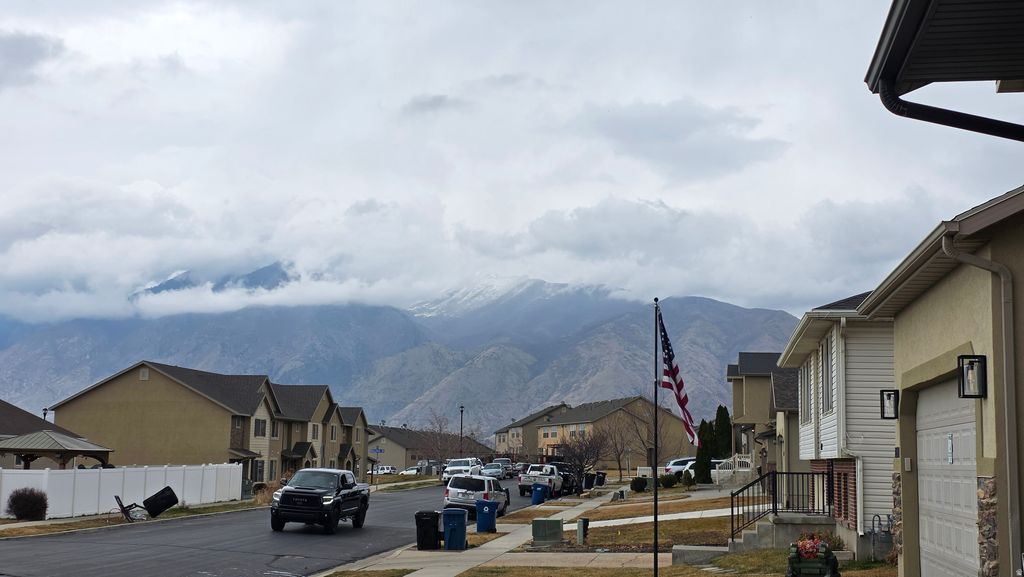 Photo of 1682 E RIDGEFIELD RD, Spanish Fork, UT 84660 (MLS # 2141791)