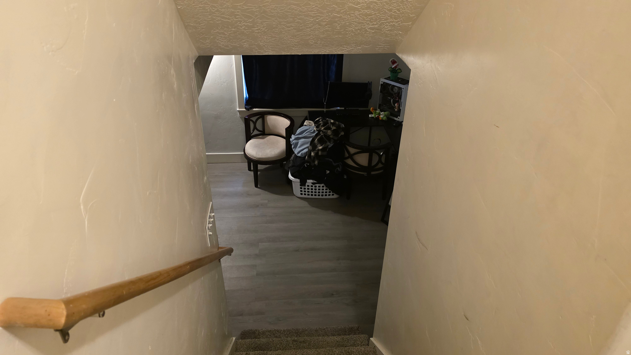 WHISPERING WILLOW - Residential