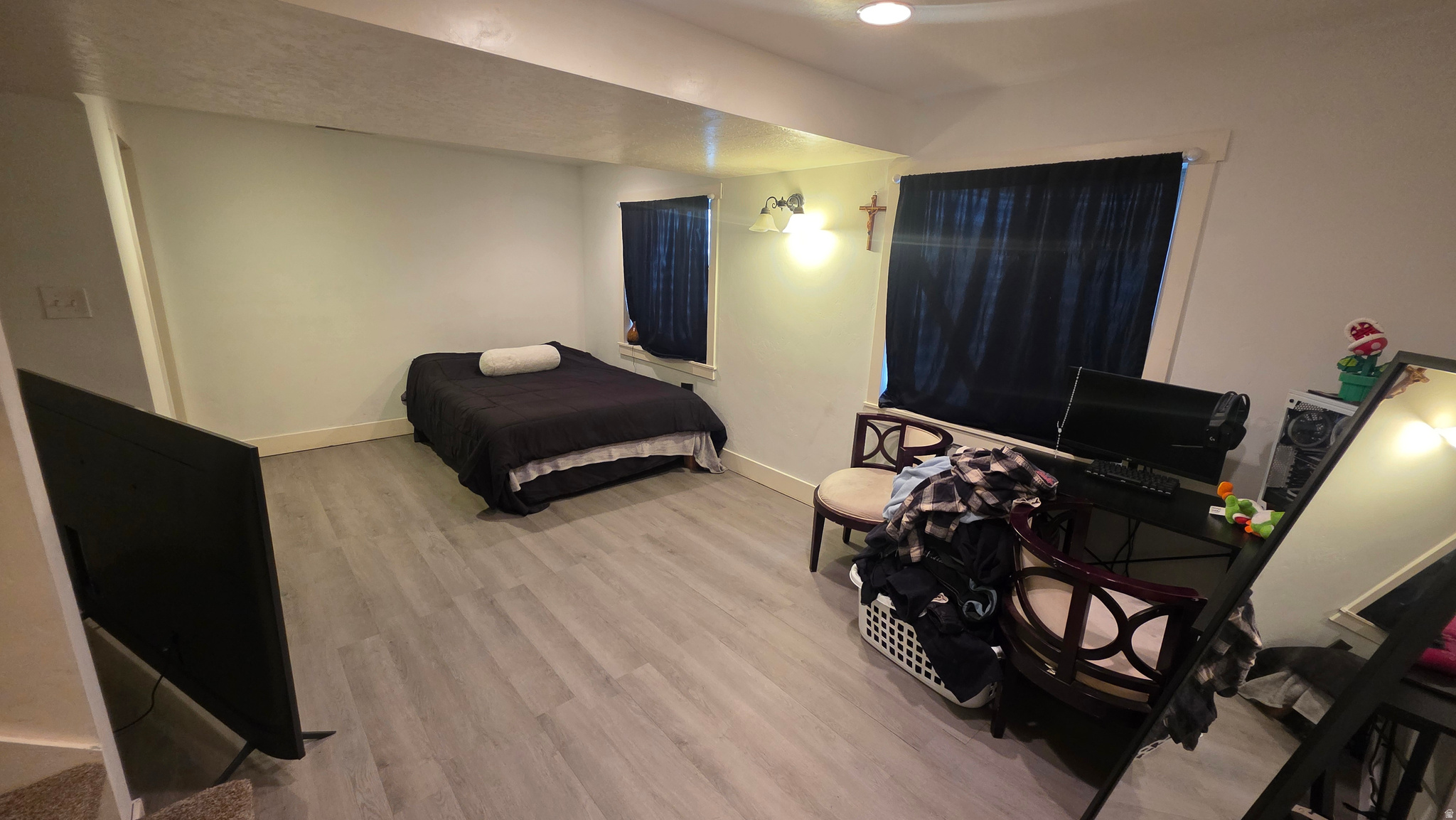 WHISPERING WILLOW - Residential