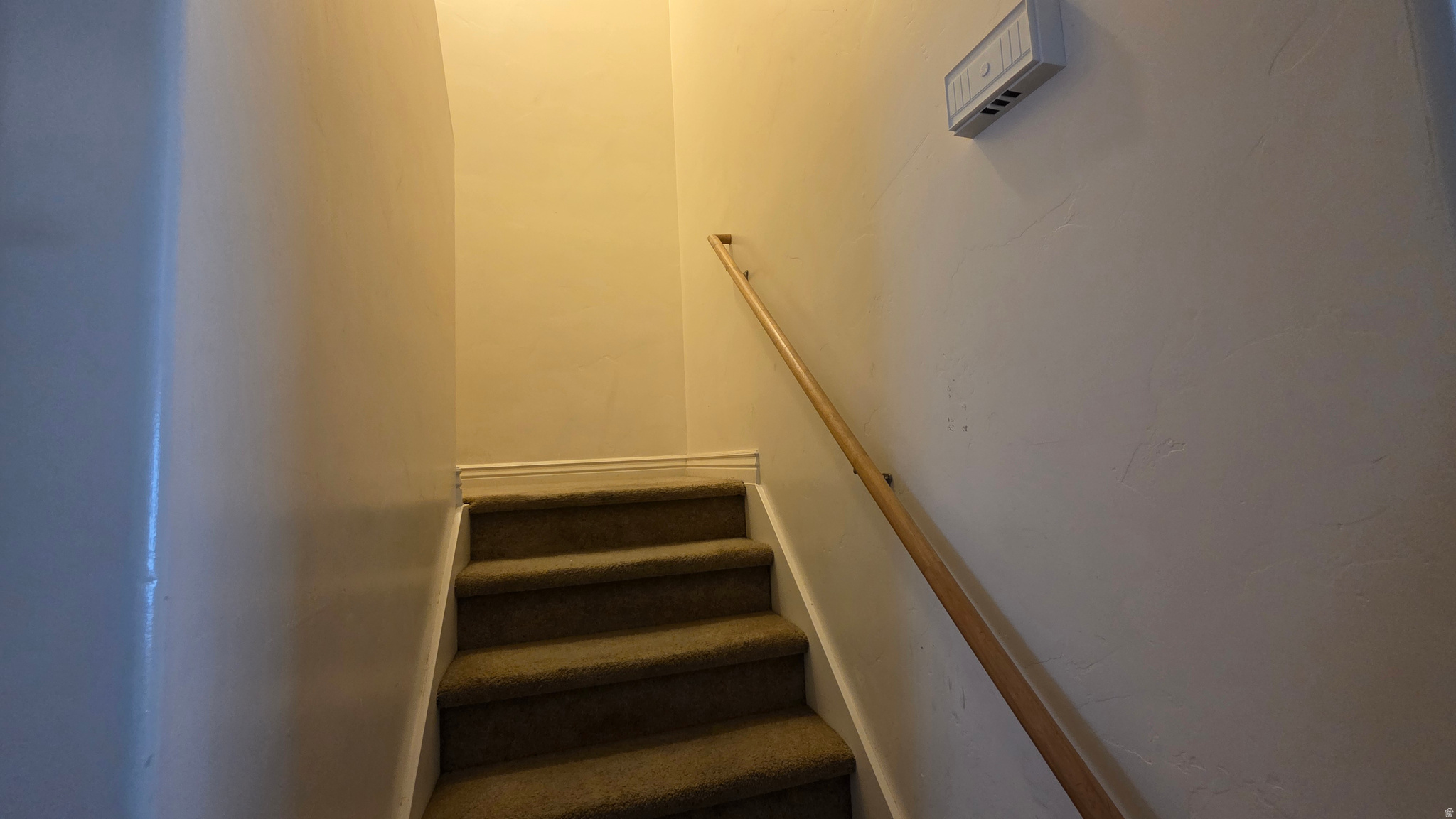 WHISPERING WILLOW - Residential