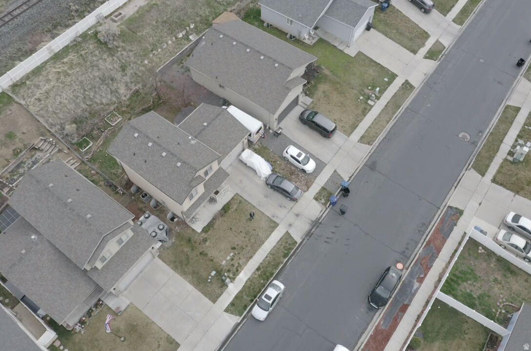 WHISPERING WILLOW - Residential