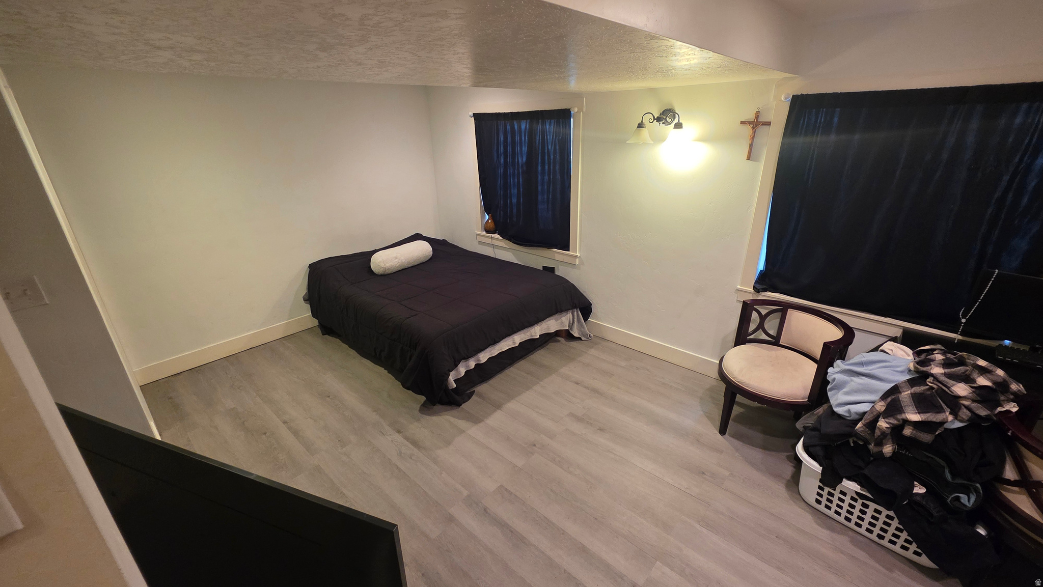 WHISPERING WILLOW - Residential