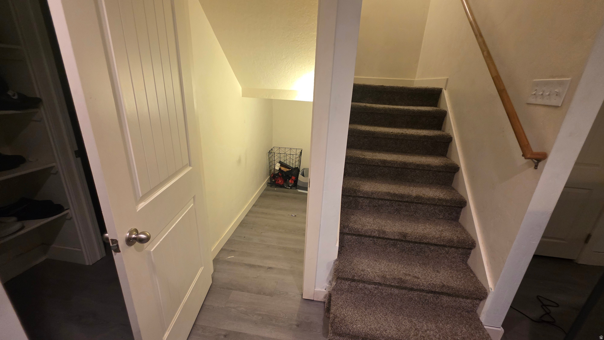 WHISPERING WILLOW - Residential