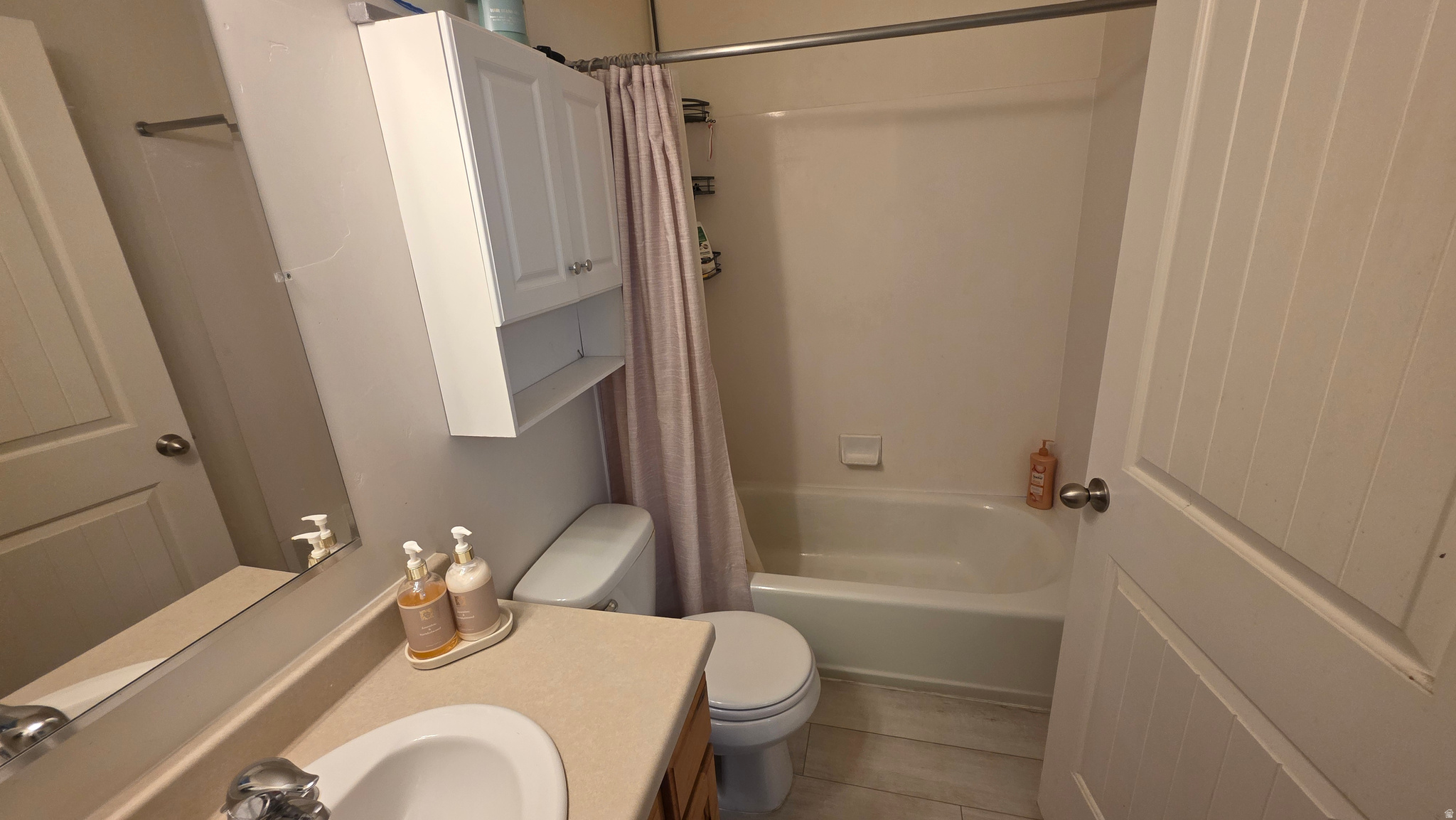 WHISPERING WILLOW - Residential