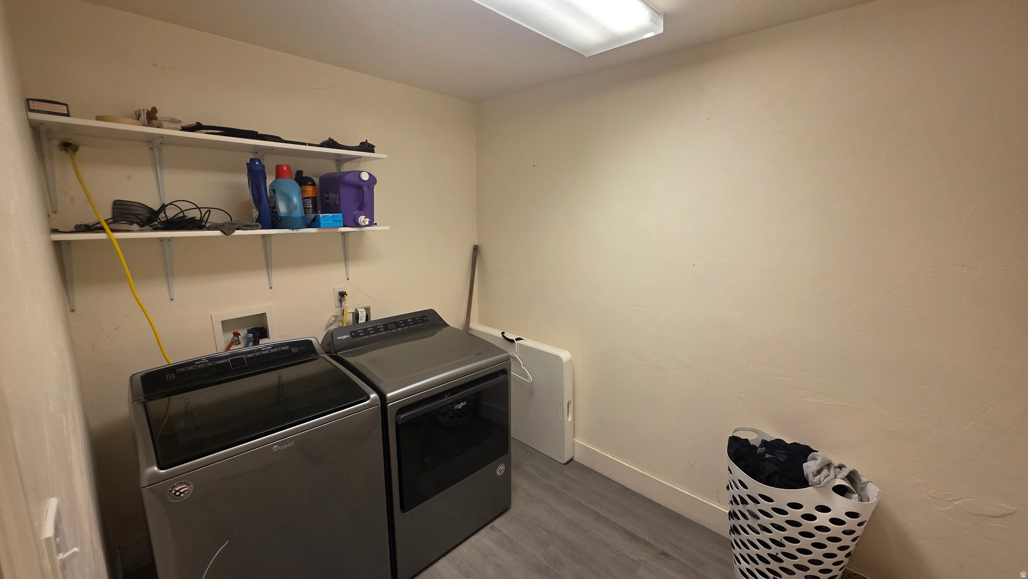 WHISPERING WILLOW - Residential