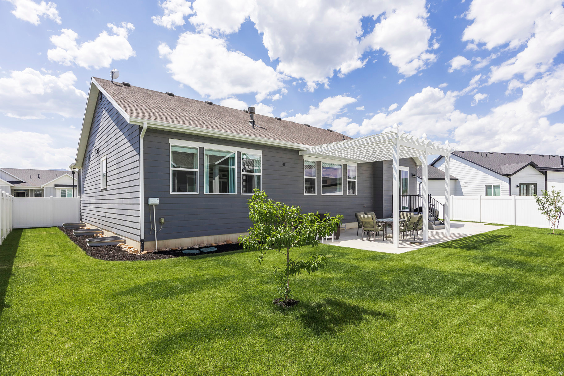 BROOKSIDE - Residential