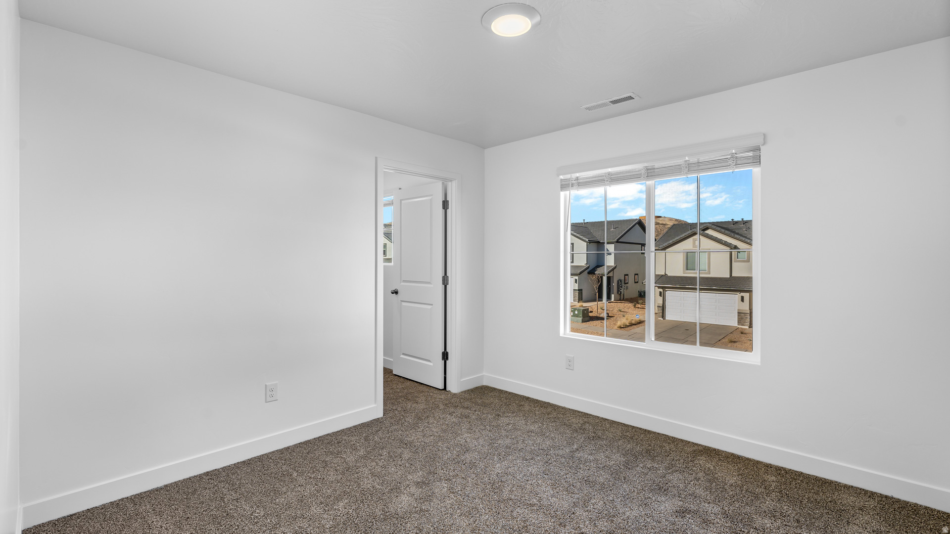 STANDING ROCK EAST AT LONG VALLEY - Residential