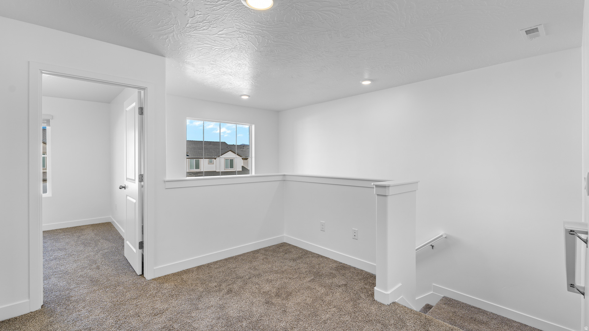 STANDING ROCK EAST AT LONG VALLEY - Residential