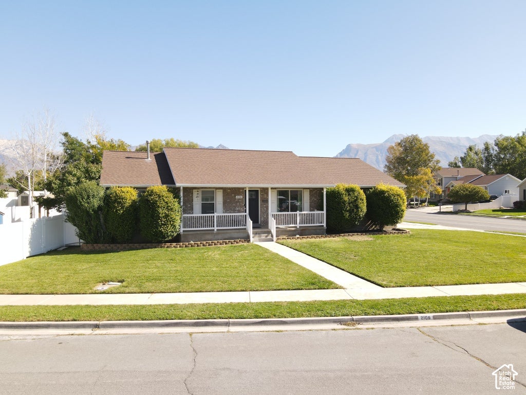 Photo of 2106 N 1000 E, Lehi, UT 84043 (MLS # 2189304)
