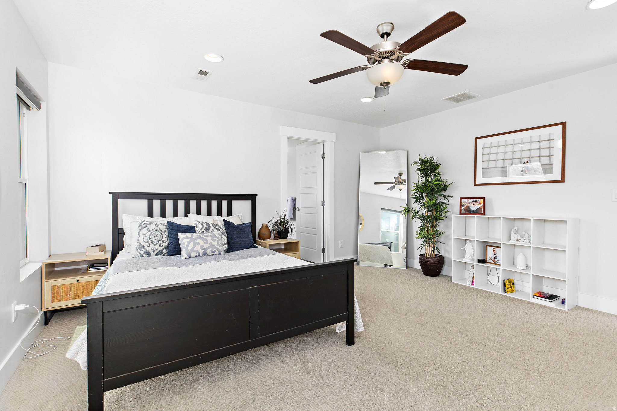 SILVER LAKE - Residential