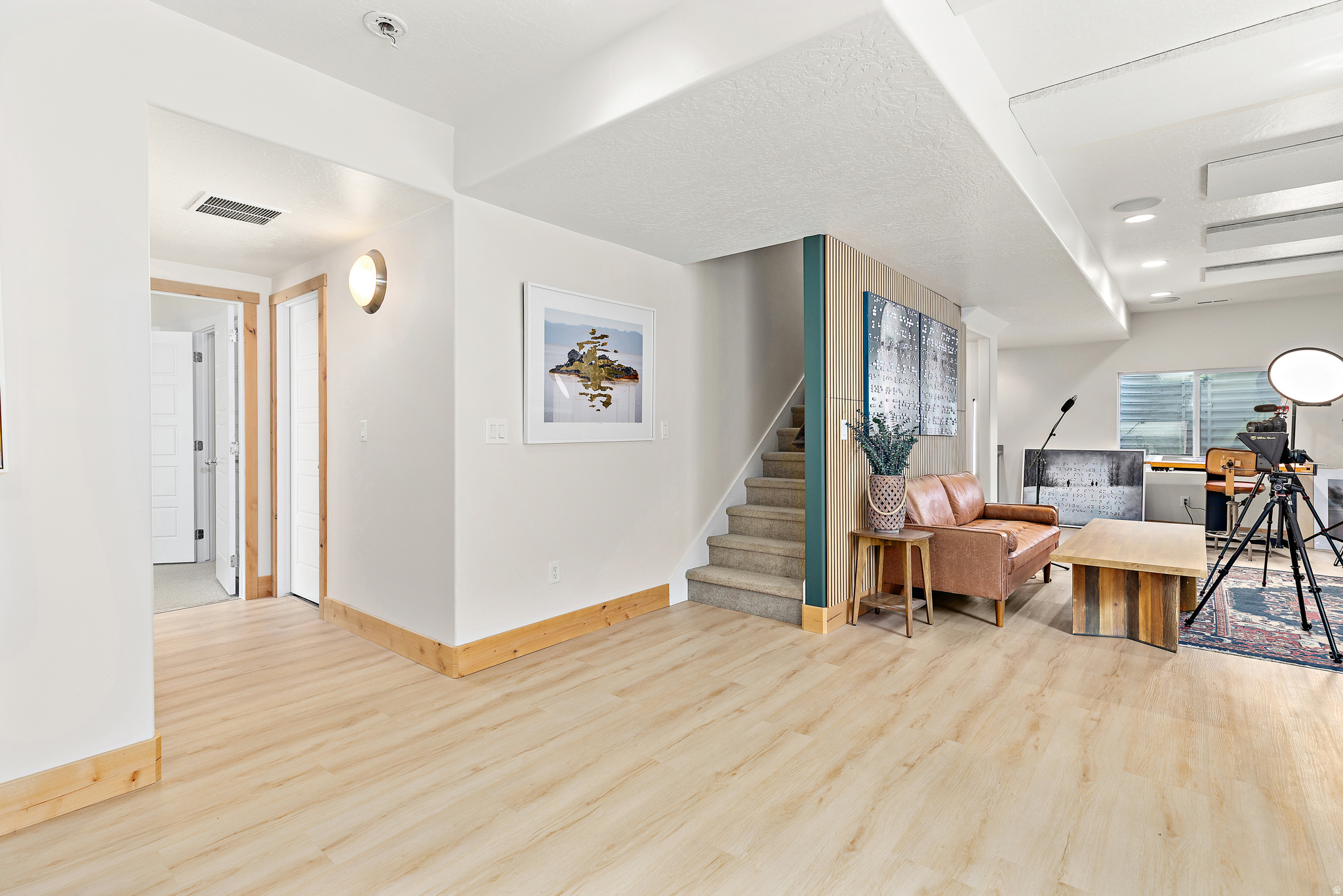 SILVER LAKE - Residential