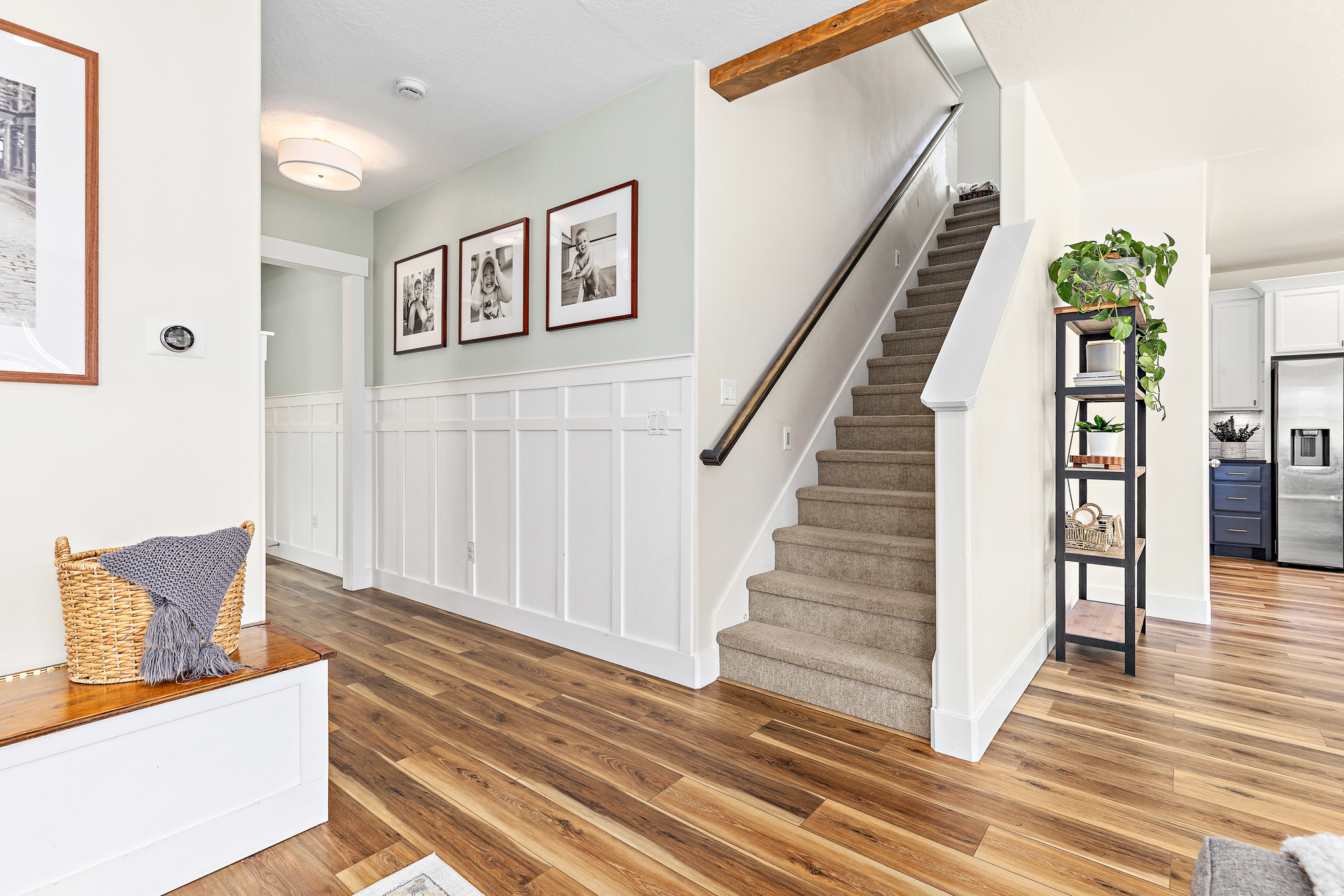 SILVER LAKE - Residential