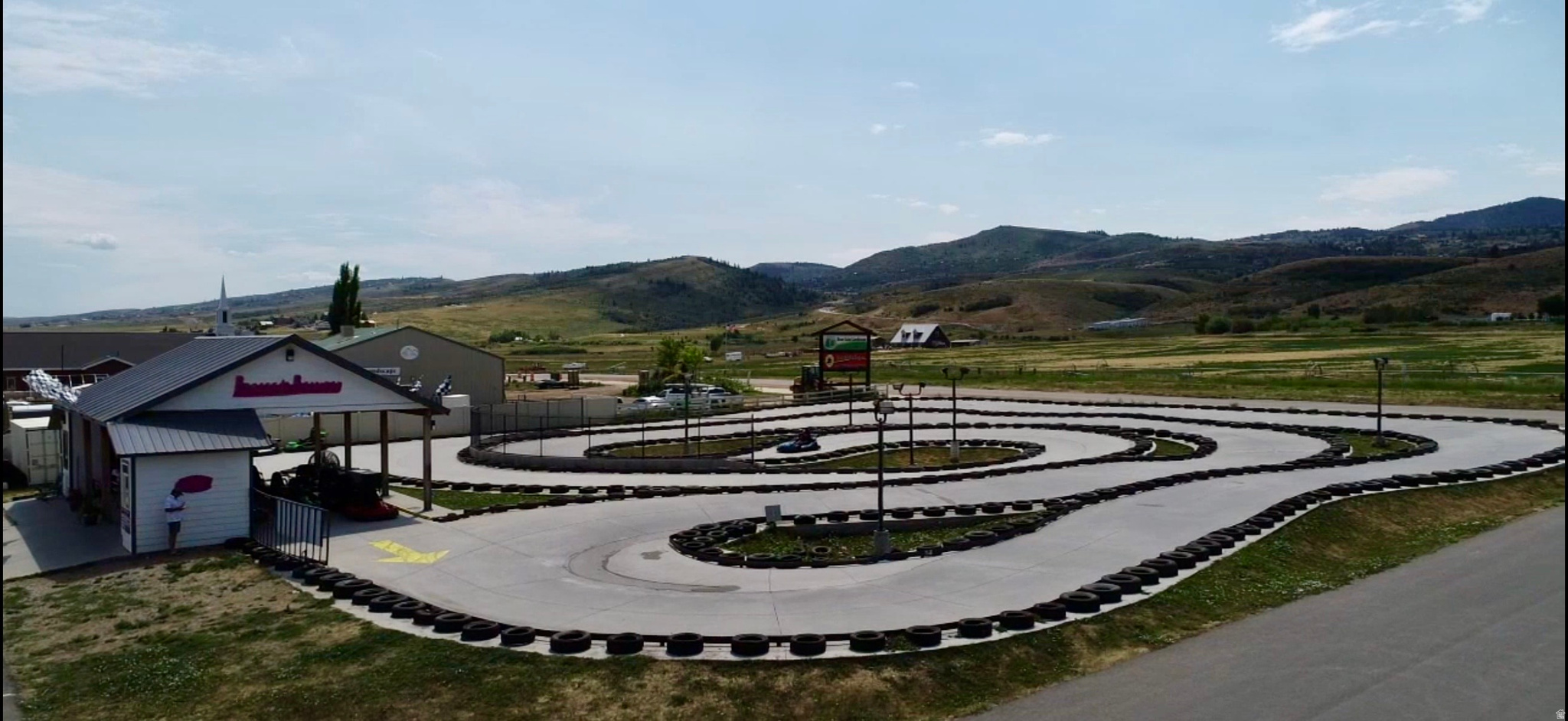 BLACK LAKE - Commercial Sale