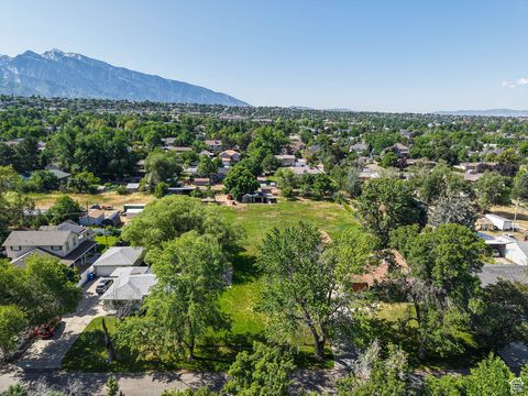 Photo of 2260 E 6450 S, Cottonwood Heights, UT 84121 (MLS # 2093161)