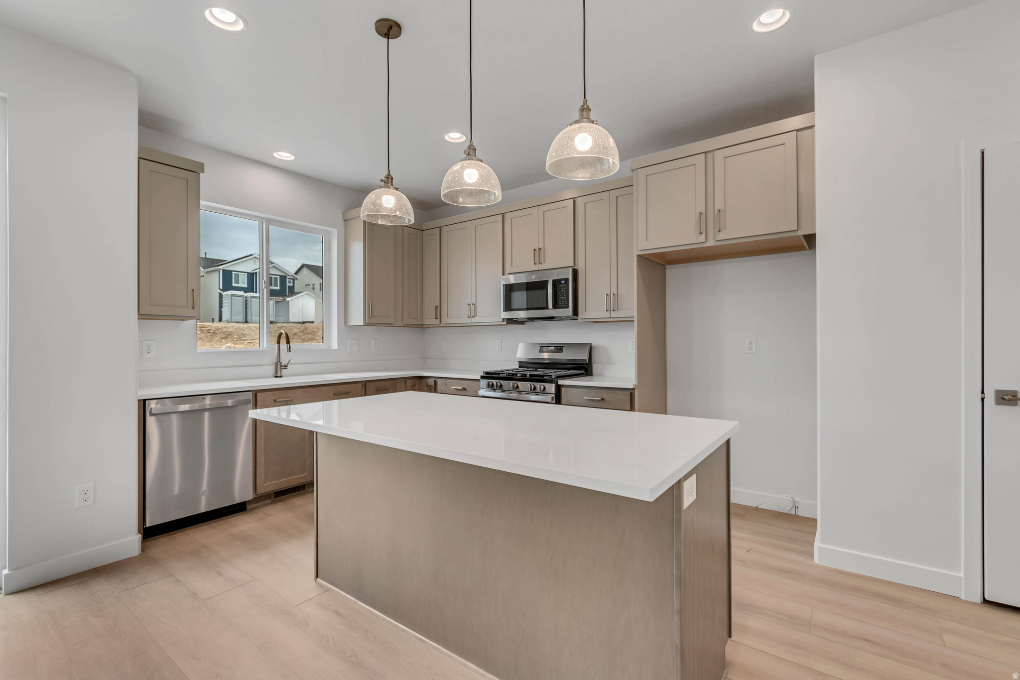 BOULDER AT SKY RANCH - Residential