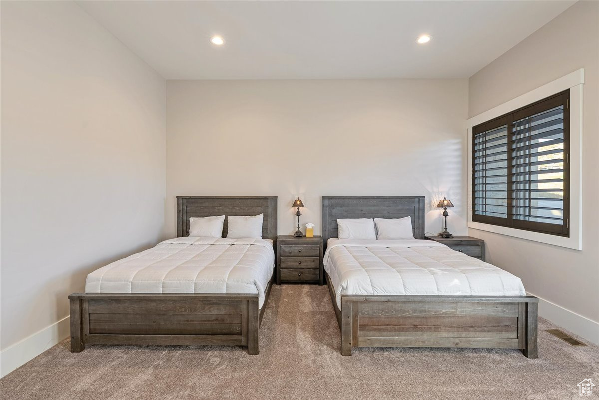 RED LEDGES - Residential