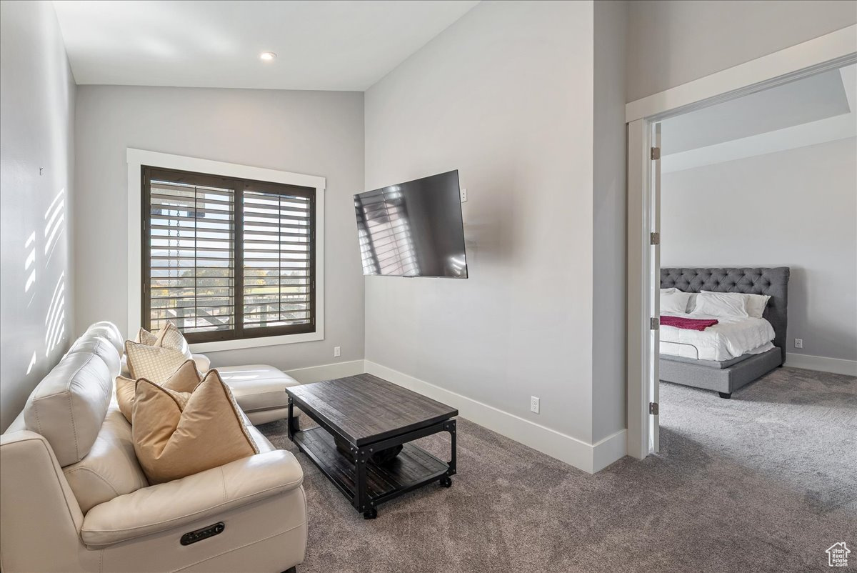 RED LEDGES - Residential