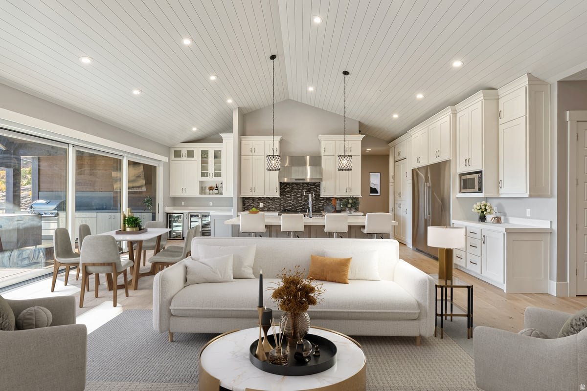 RED LEDGES - Residential