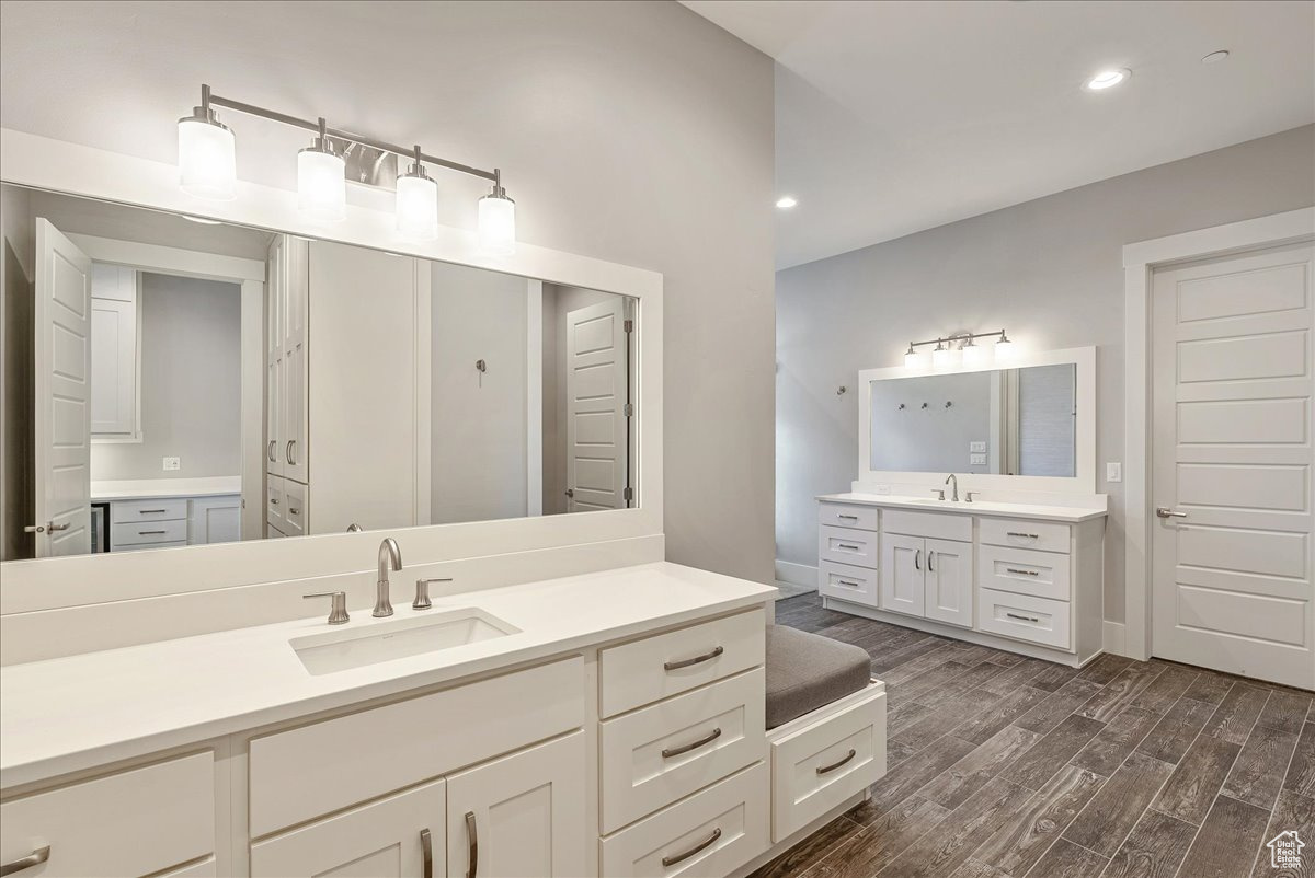 RED LEDGES - Residential