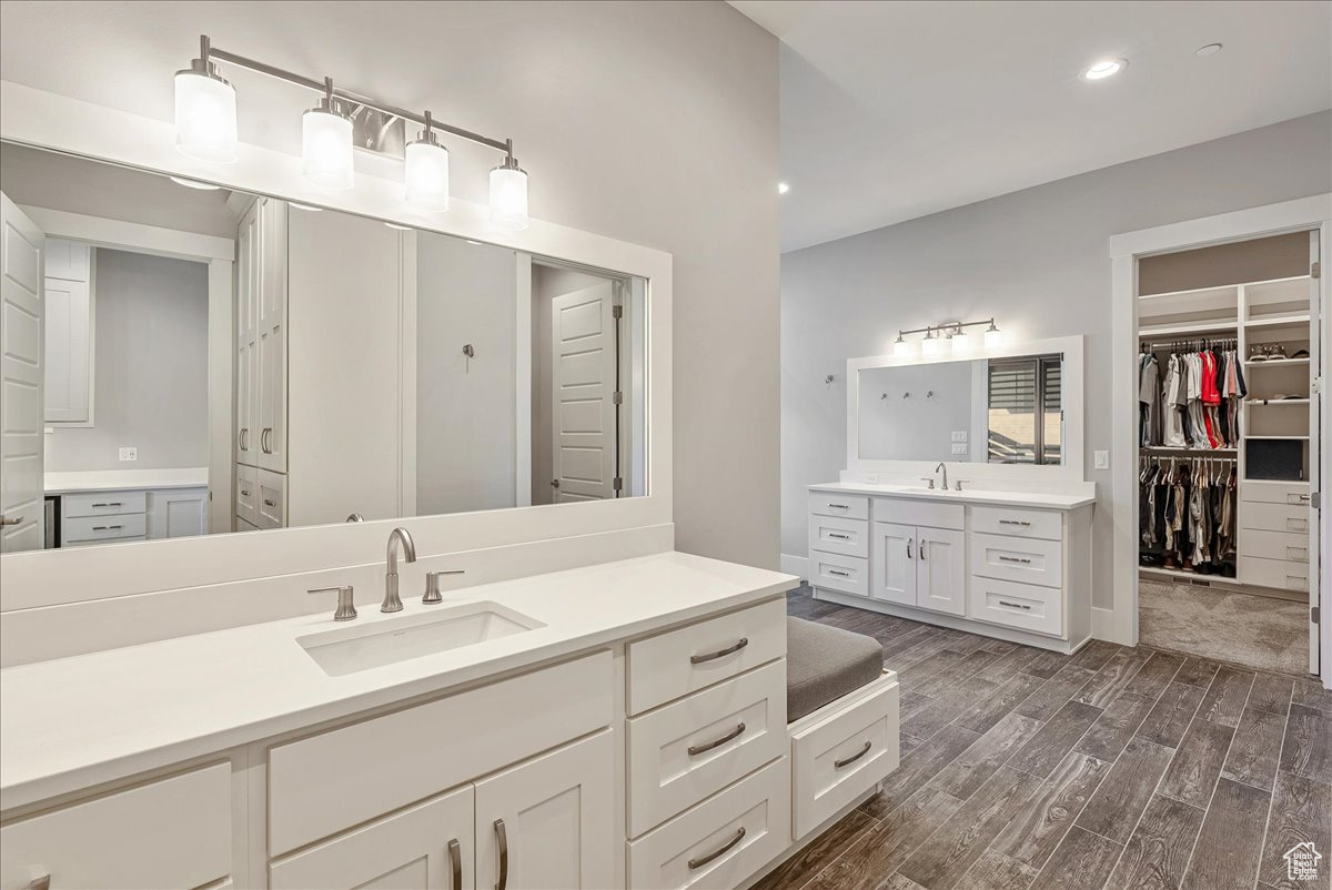 RED LEDGES - Residential